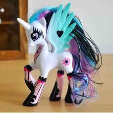 Принцесса Селестия из Саги Отражения фигурка пони My Little Pony Мой маленький пони, игрушка - Мультяшные герои